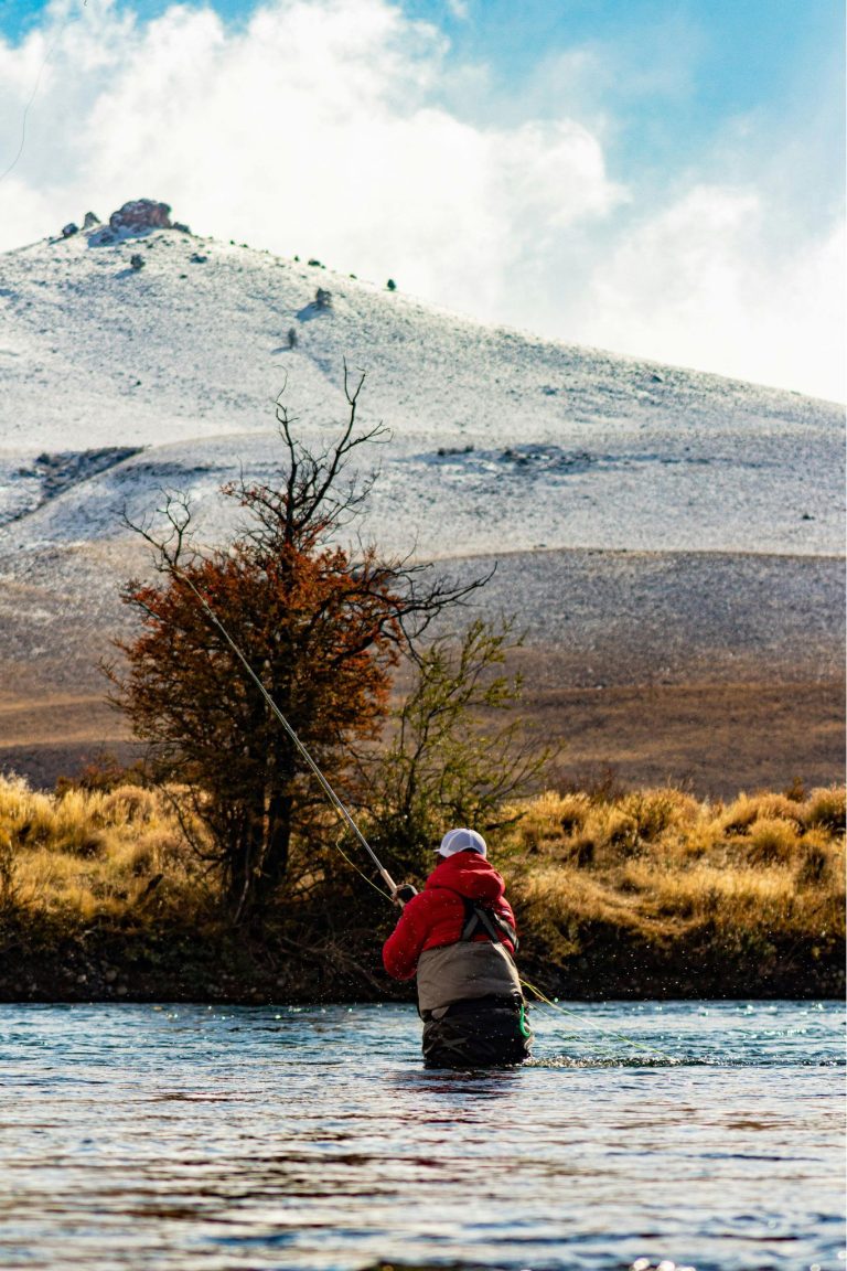 PRIVATE WATERS 
 Enjoy exclusive access to the Weber River for incredible fishing opportunities.